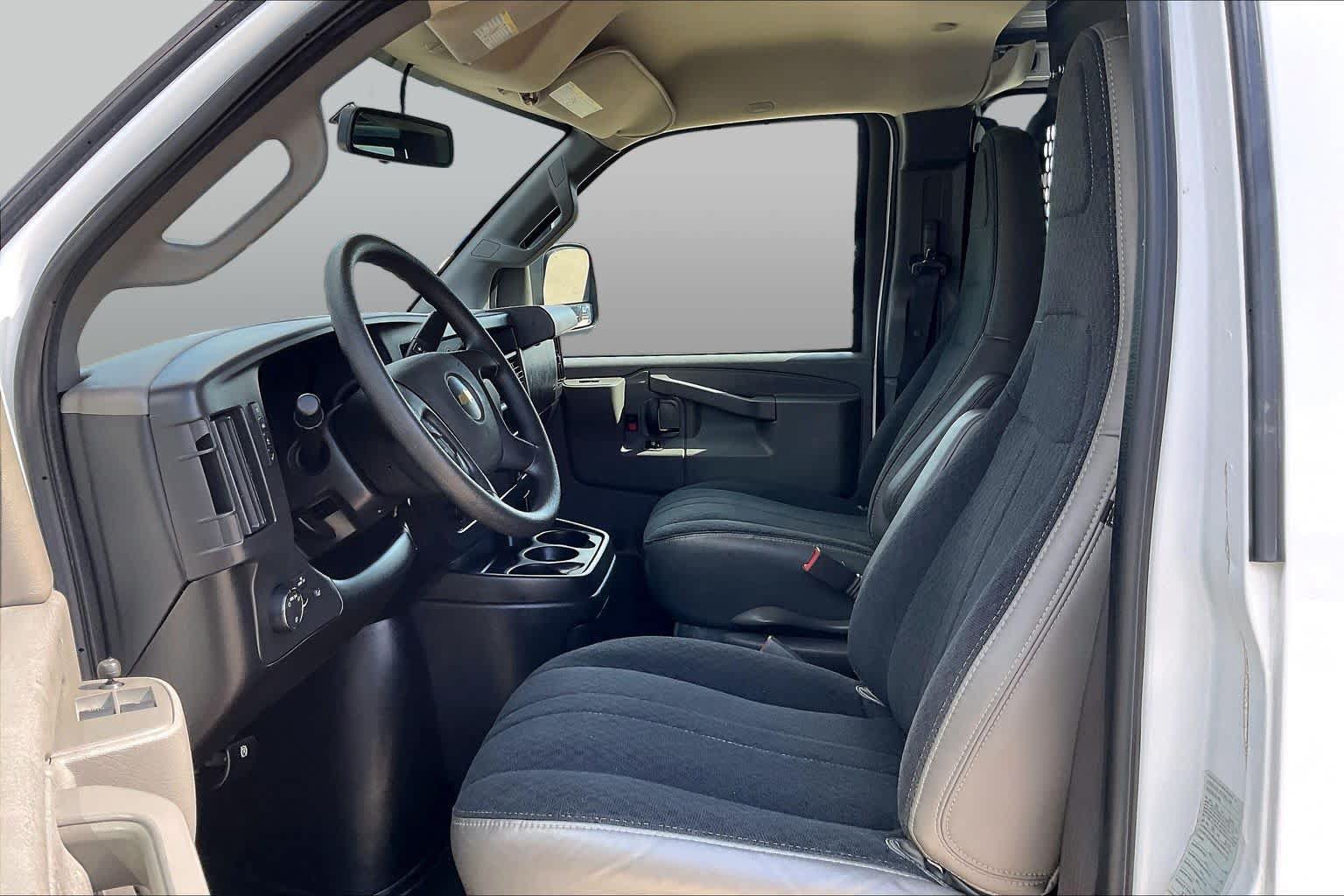 Certified 2025 Chevrolet Express 2500 w/ Driver Convenience Package RWD image 7