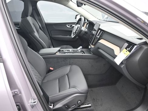 New 2026 Volvo XC60 B5 Plus w/ Protection Package Premier AWD/4WD image 36