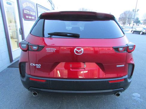 Used 2024 MAZDA CX-50 AWD 2.5 S w/ Preferred Package image 3