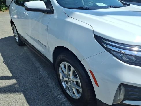 Used 2023 Chevrolet Equinox LT FWD image 17