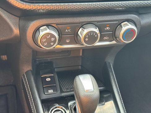 Used 2023 Nissan Kicks SV FWD image 33