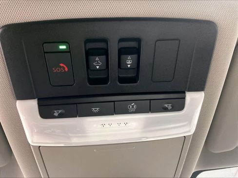 Certified 2023 Nissan Rogue SV w/ SV Premium Package image 27