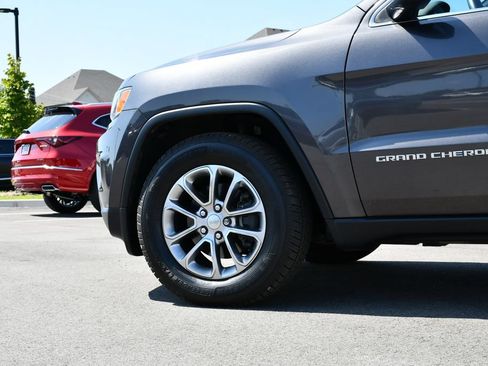 Used 2015 Jeep Grand Cherokee Limited AWD/4WD image 16