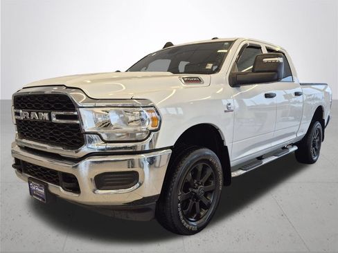 Used 2023 RAM 2500 Tradesman AWD/4WD image 2