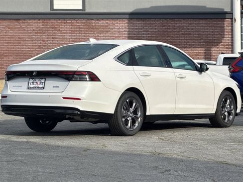 New 2025 Honda Accord EX-L image 4