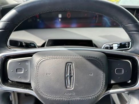 Used 2024 Lincoln Nautilus Reserve AWD/4WD image 29