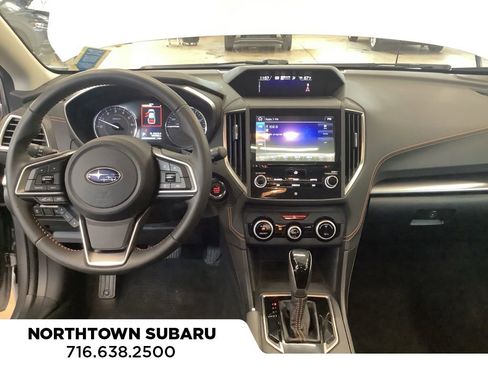 Used 2018 Subaru Crosstrek 2.0i Limited image 3