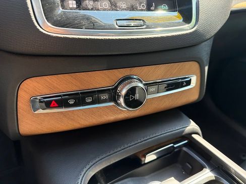 Used 2023 Volvo XC90 B5 Plus w/ Protection Package Premier AWD/4WD image 33