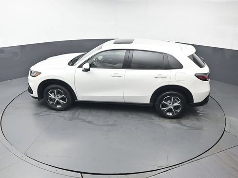 Certified 2025 Honda HR-V EX-L image 38