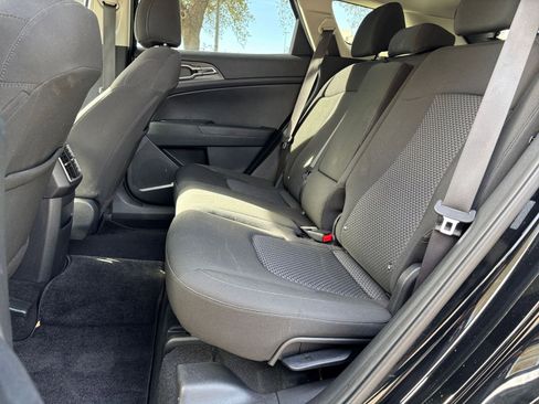 Used 2025 Kia Sportage LX image 21