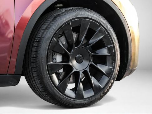 Used 2021 Tesla Model Y 2WD image 62