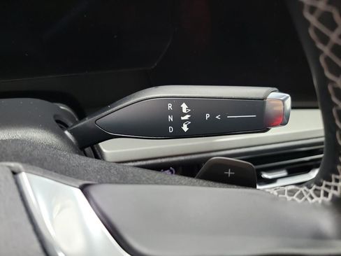 Used 2024 Chevrolet Traverse LT image 37