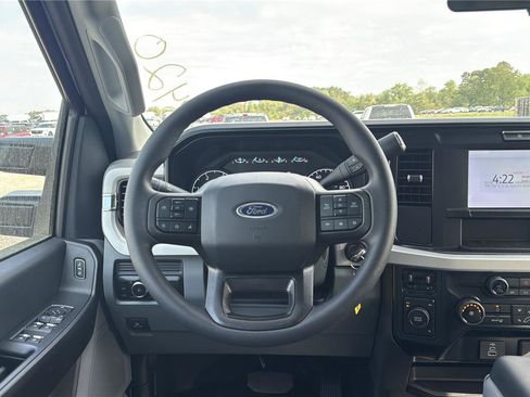 New 2026 Ford F550 4x4 SuperCab Super Duty image 14