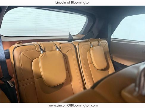 Certified 2023 Lincoln Aviator Black Label w/ Dynamic Handling Package AWD/4WD image 18