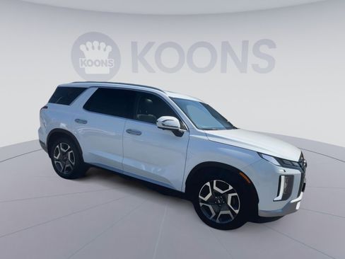 Used 2023 Hyundai Palisade SEL w/ Cargo Package image 2