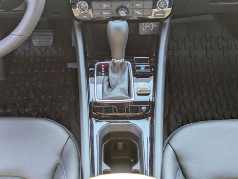 Used 2026 Jeep Compass Latitude image 19