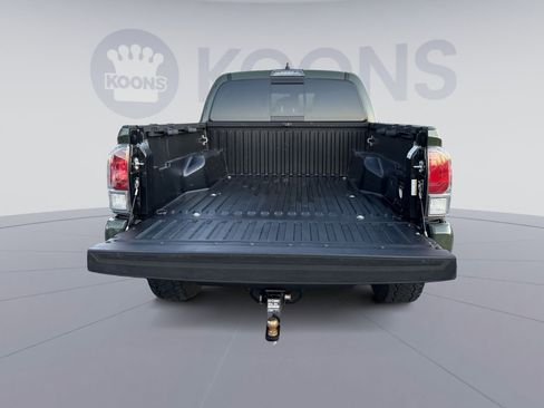 Used 2022 Toyota Tacoma TRD Sport image 22