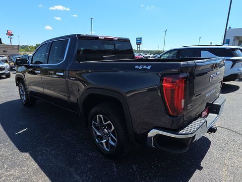 Used 2022 GMC Sierra 1500 SLT w/ SLT Convenience Package AWD/4WD image 6