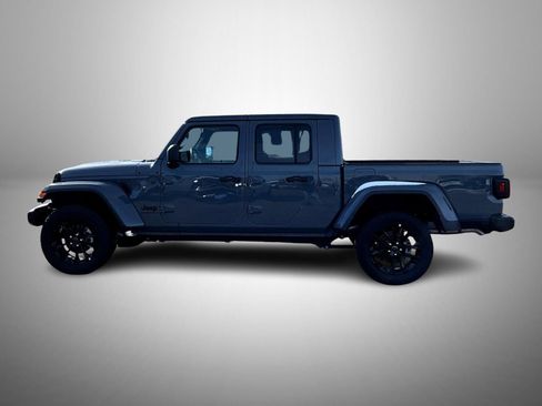 Used 2025 Jeep Gladiator Sport image 8
