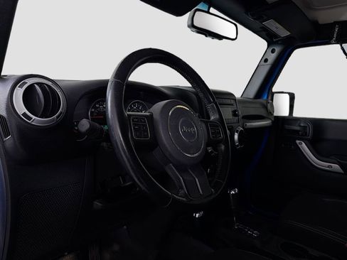 Used 2015 Jeep Wrangler Sahara w/ Connectivity Group image 10