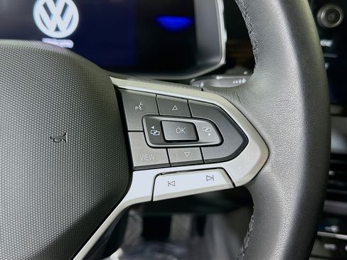 Used 2025 Volkswagen Jetta SE image 17