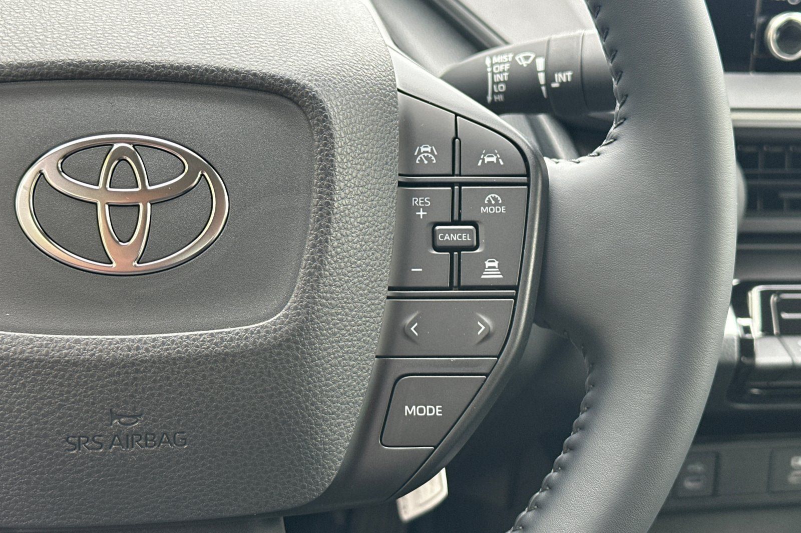 New 2026 Toyota Prius LE FWD image 25