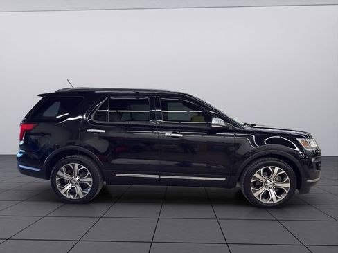 Used 2018 Ford Explorer Platinum image 27