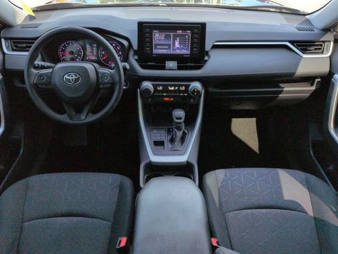Used 2020 Toyota RAV4 XLE AWD/4WD image 15