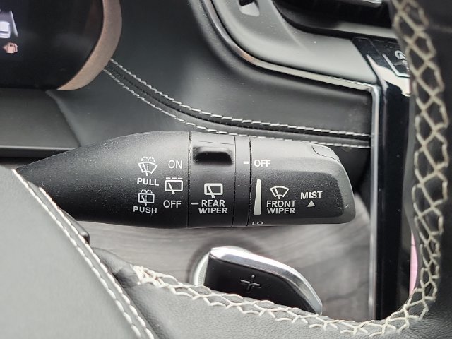 Used 2022 Jeep Grand Cherokee Overland AWD/4WD image 17