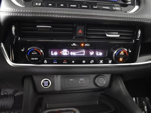 Certified 2023 Nissan Rogue SL w/ SL Premium Package AWD/4WD image 18