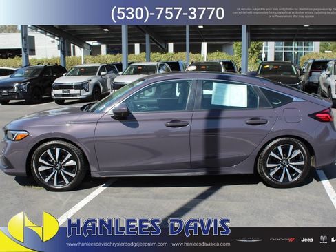 Used 2022 Honda Civic EX-L image 2