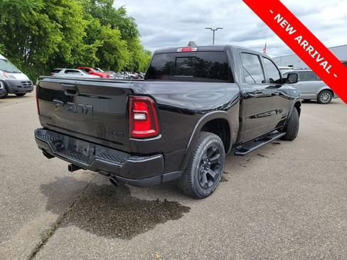 Used 2025 RAM 1500 Big Horn AWD/4WD image 3