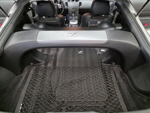 Used 2006 Nissan 350Z Touring w/ (N93) Cargo Convenience Pkg image 26