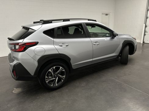 Used 2024 Subaru Crosstrek 2.0i Premium AWD/4WD image 8