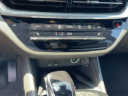 New 2025 Buick Envista Avenir image 19