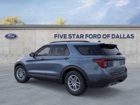 New 2026 Ford Explorer Active w/ Active Comfort Package image 4