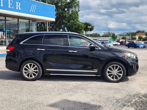 Used 2016 Kia Sorento SX AWD/4WD image 9