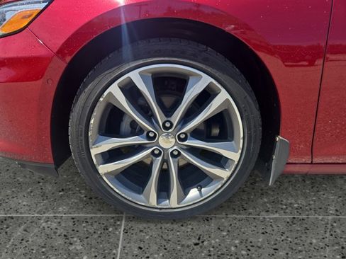 Used 2019 Chevrolet Malibu Premier w/ Sun and Wheel Package FWD image 14