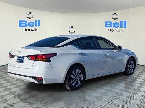 Used 2025 Nissan Altima 2.5 S image 4