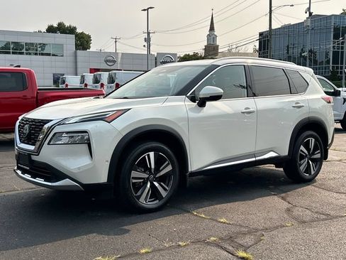 Certified 2023 Nissan Rogue Platinum w/ Platinum Premium Package AWD/4WD image 5