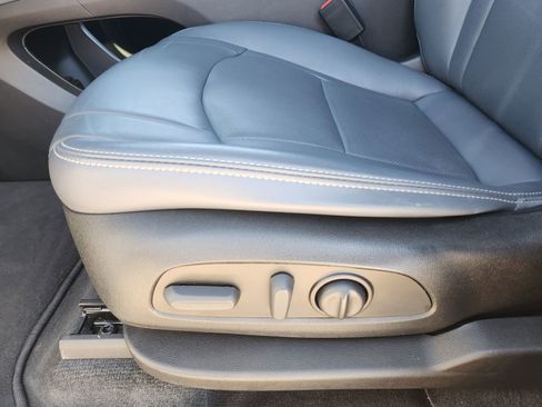 Used 2022 Buick Enclave Essence w/ Experience Buick Package image 27