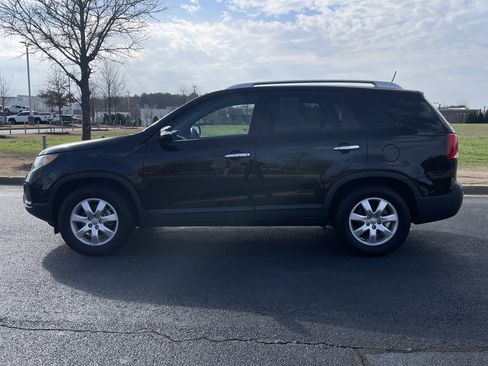Used 2013 Kia Sorento LX image 6