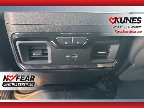 Used 2024 GMC Sierra 2500 AT4X image 40