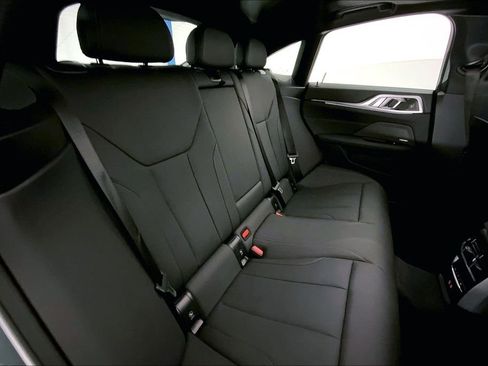 Used 2025 BMW M440i RWD image 15