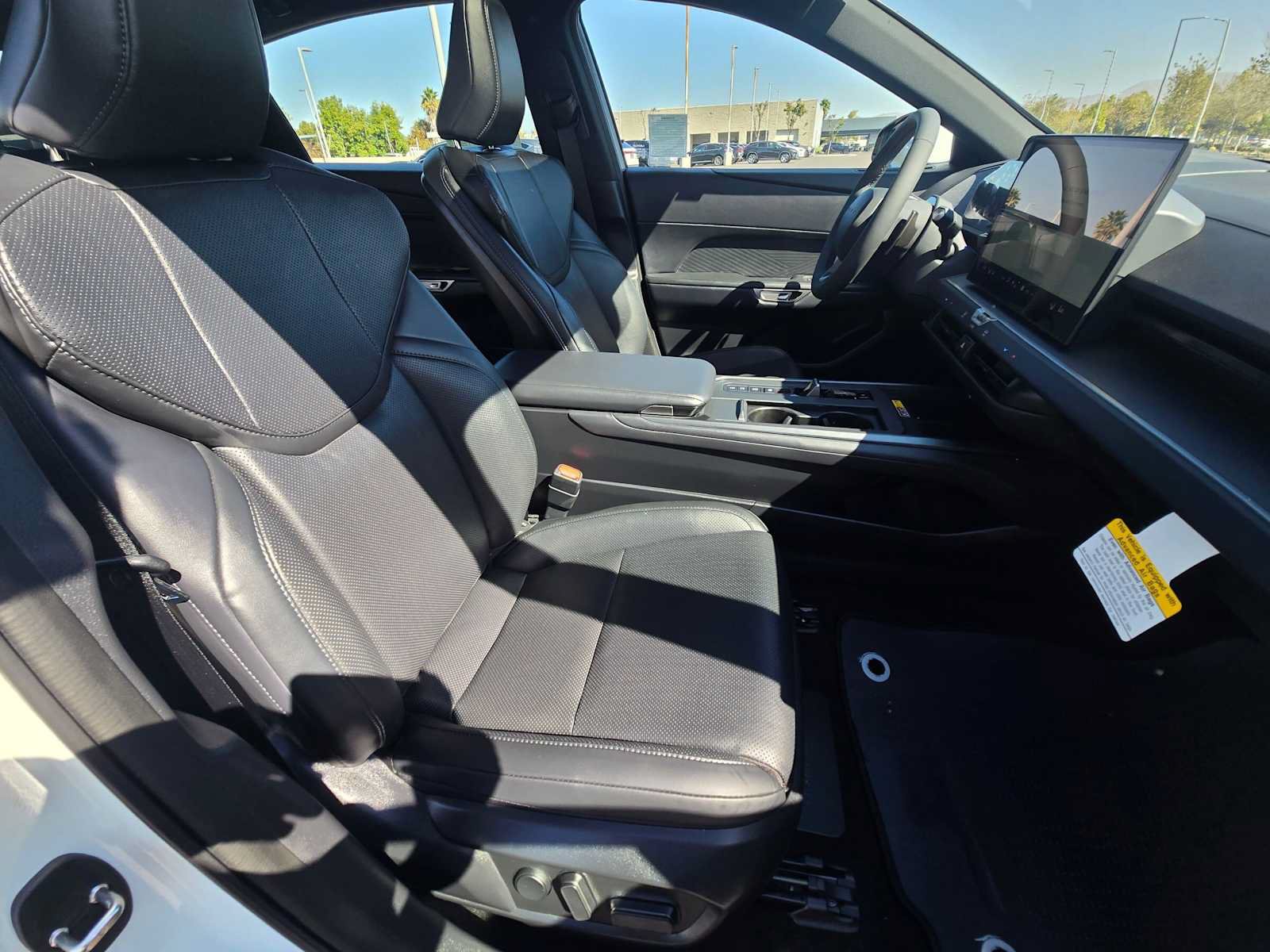 New 2026 Lexus ES 350h FWD image 10