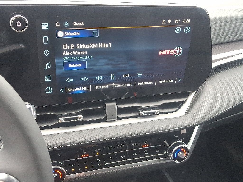 New 2027 Chevrolet Equinox LT w/ Convenience Package II FWD image 8
