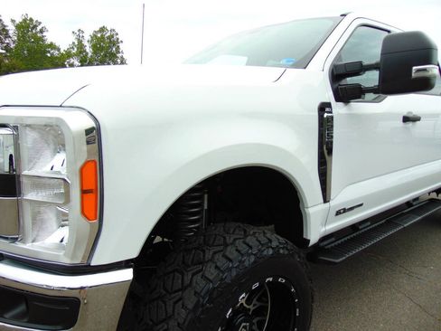 Used 2025 Ford F250 XLT AWD/4WD image 27