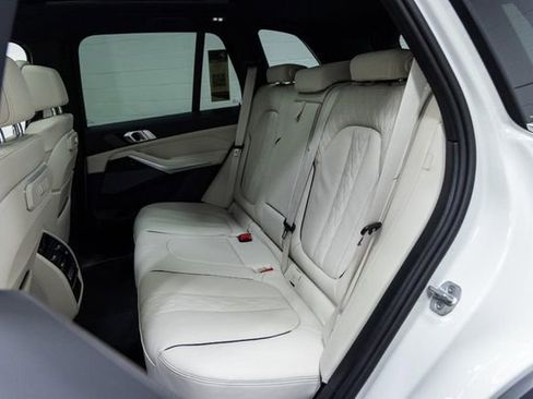 New 2026 BMW X5 xDrive50e image 25