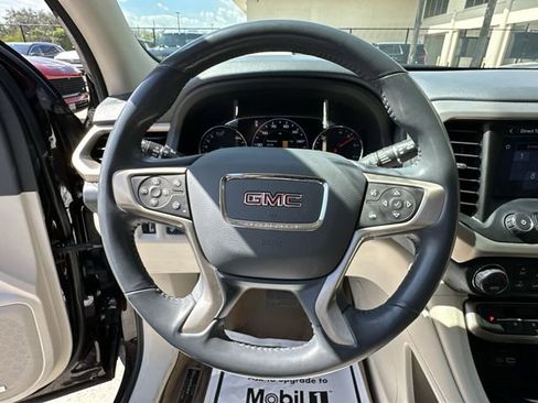 Used 2021 GMC Acadia Denali w/ Denali Technology Package FWD image 22