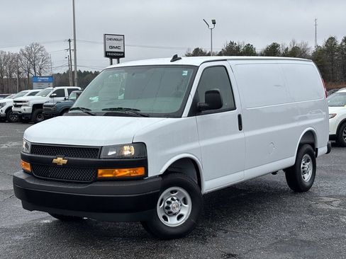 New 2025 Chevrolet Express 3500 w/ Driver Convenience Package RWD image 2